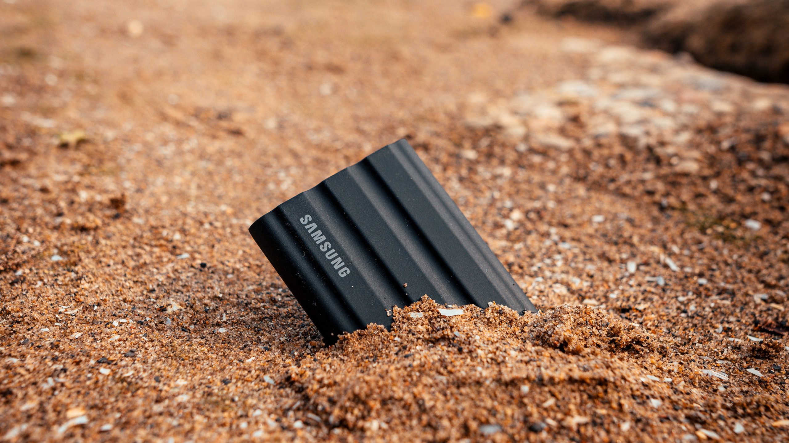 Samsung Portable SSD T7 Shield – Hands On